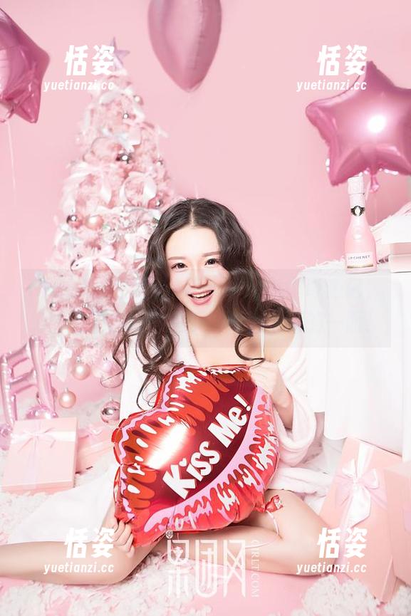 GIRLT果团网 - Miss琪办公室奇遇记，免费的图片让你见识到不为人知的一面！