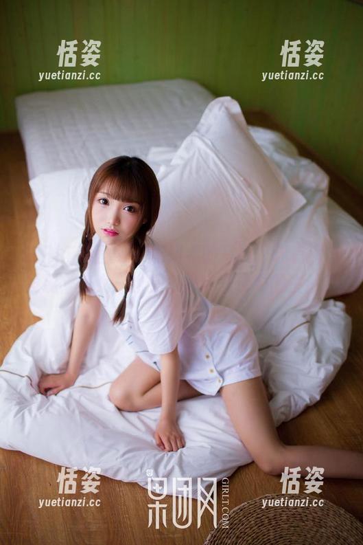 GIRLT果团网 - 周妍希的写真，你有没有发现“修女”也是个极富表现力的主题？