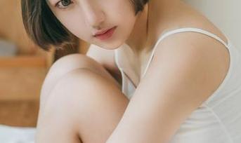 GIRLT果团网 - 高画质的办公室，莫雅淇你这分析力让人重启了上班的动力是咋回事？