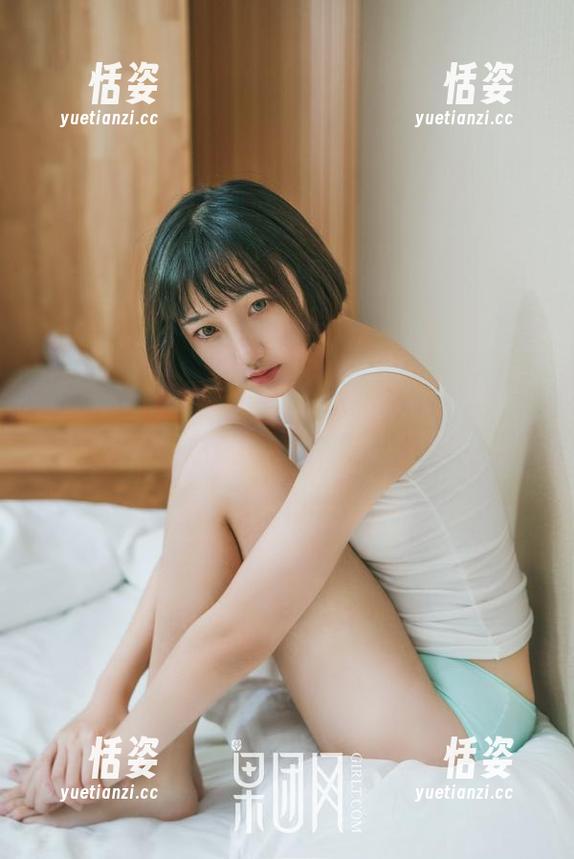 GIRLT果团网 - 高画质的办公室，莫雅淇你这分析力让人重启了上班的动力是咋回事？