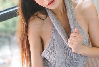 果团网：这浴室里的清纯，照片照得都舍不得眨眼