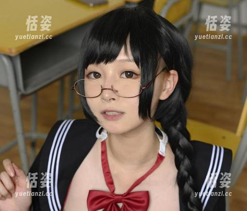 PAKI草莓酱的图库，不怕你不来，就怕你没见过镂空新娘装的绝美。