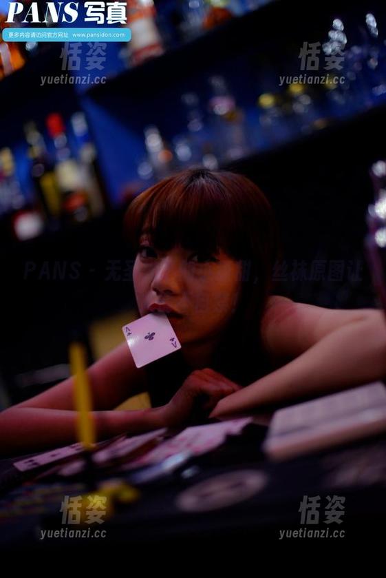 PANS - 无圣光下的小甜甜，丝袜原图让人情不自禁！