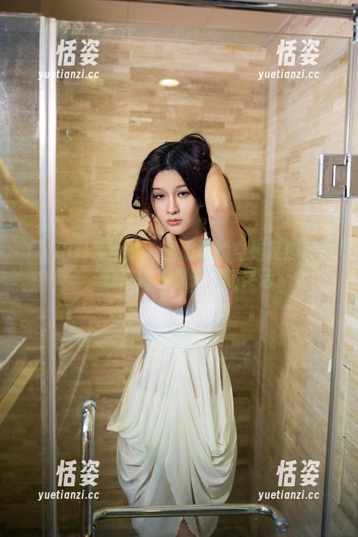 TuiGirl推女郎 - 王明明的空姐私房图包，穿搭比飞机舱门还灵活