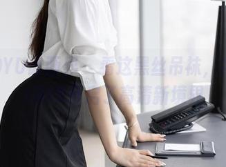 XIAOYU语画界 - 看这黑丝吊袜，冯木木LRIS开启了高清新境界