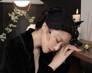 Xiuren秀人网 - 徐莉芝Botty：空姐不仅能飞，拍照片也是一流！