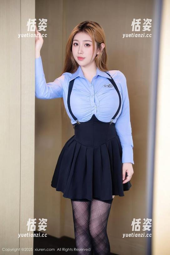 Xiuren秀人网-王馨瑶yanni Xiuren秀人网 - 自拍中别甩头!王馨瑶yanni的图包不会让你失望——这是我和手机的战争。