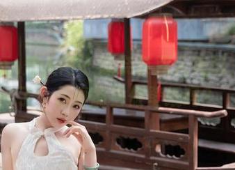 Xiuren秀人网 - 顾奈奈双人美图，下载了，但真能当做壁纸吗？