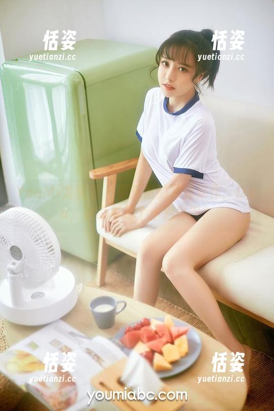 YouMi尤蜜荟 - 黄乐然的写真新作：D.va，谁说不是个小魅影呢？