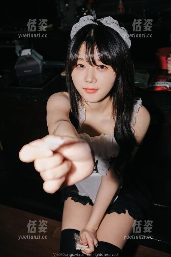 Zia(지아)Loozy的完整作品，想想她的调调，我也想来一组普拉提。