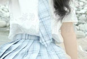 私房、作品、泳池，eloise软软的图和我心中的那池水，似乎互相映衬着问题？哎呀！