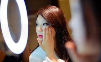 pans - 怎么回事，梦梦这最新修女作品也太引人注目了吧。