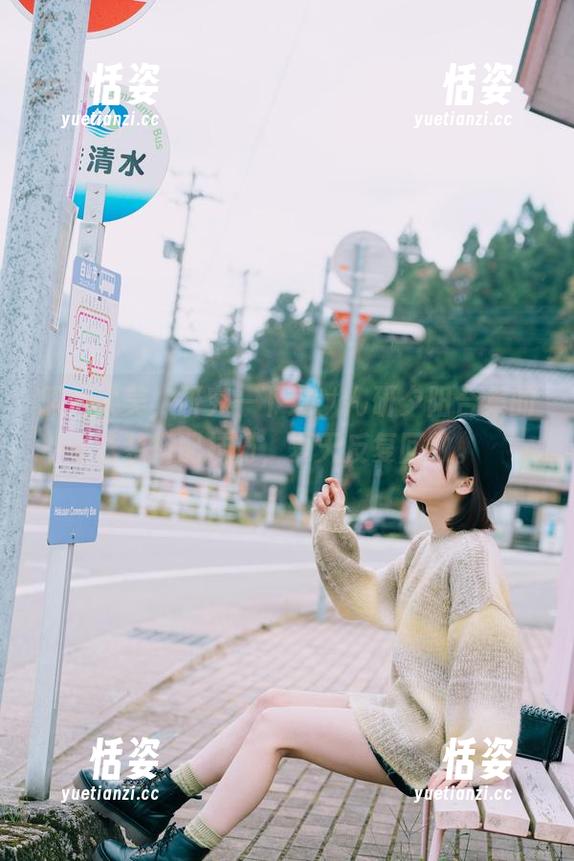 照片太美，研究一下这けん研夕阳合集的泳装搭配技巧，夏天反复回放。