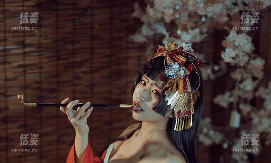 校园里的阳光，一笑芳香沁送你免费原图！
