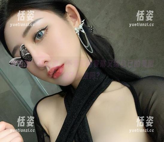 不爱笑的赛琳 微密圈 - 这白裙,不爱笑的赛琳又给自己的美图加了特效吗?