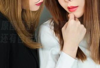 丽柜 - 原图直击！安娜赛道女郎不仅性感，她还有自己的赛道“潮流指南”。