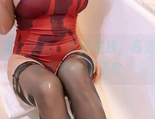 丽柜 - 皮衣传说：晴晴在线，高清加持下的平常与不平常