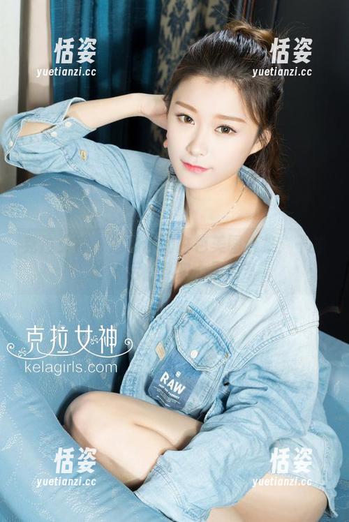 克拉女神 - 赵雨静的白色美图合集：干净的背后，其实心思更多