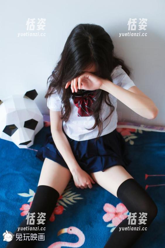 兔玩映画：蓝色礼服的神秘美图，谁打算翻牌子呢？