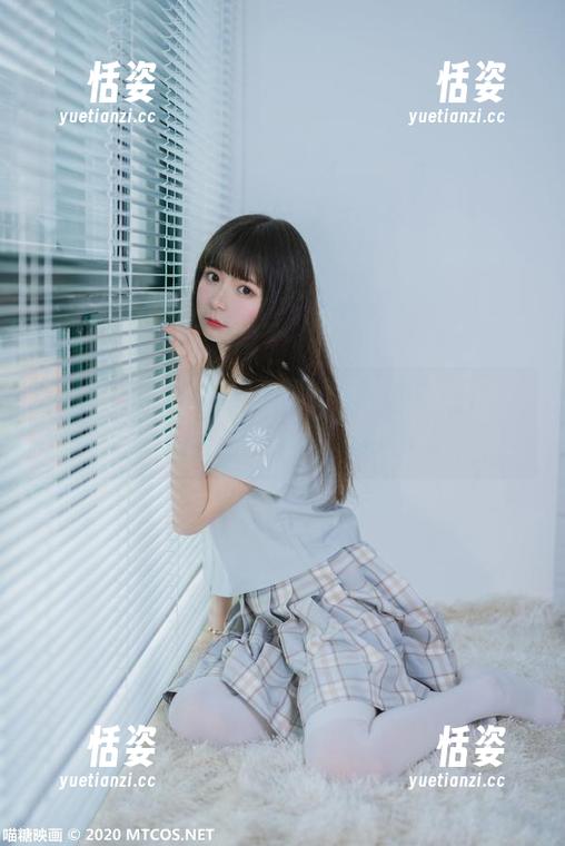 哦，苍天！私拍原图里竟藏着动感的OL制服裙，喵糖映画惹我沉迷！