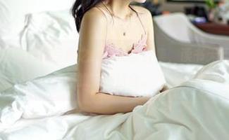 嗲囡囡 - 姝姝妹妹的写真之约：教室合集，读书无用论和小心机的完美结合。