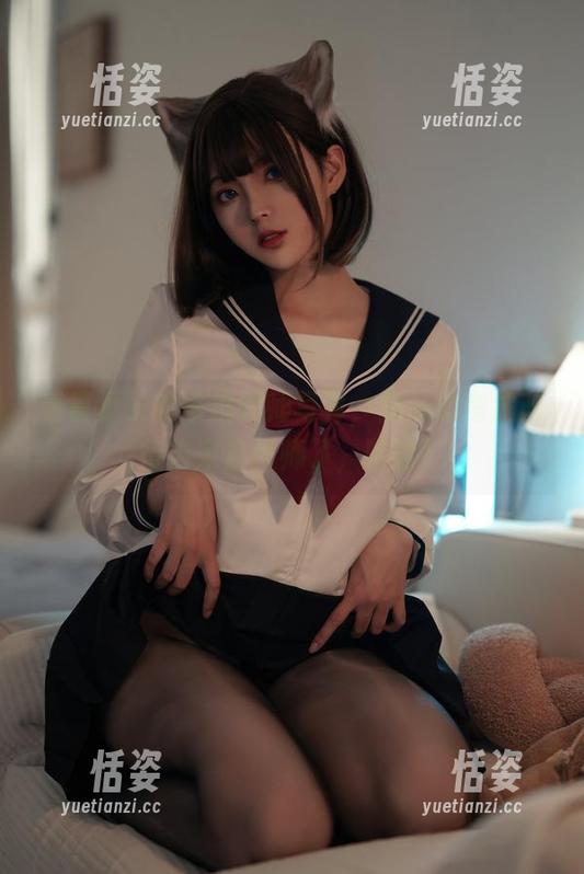 夏夏子 看夏夏子的家庭教师写真,我开始考虑改行当家庭教师了,哈哈!