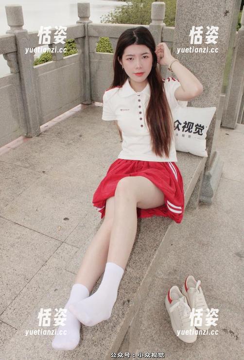 小众视觉 - 在玲玲的全套作品里，女神的神秘感扑面而来，难以抗拒！