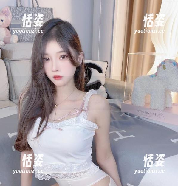 小小奶瓶儿 小小奶瓶儿的双马尾特训:制服师生套图发放中,谁能顶得住啊?