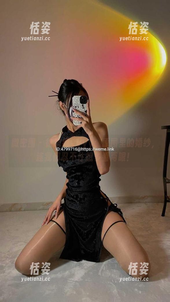 微密圈 - 徐绾绾yyyy：原图里的婚纱，连我都忍不住想多看两眼！