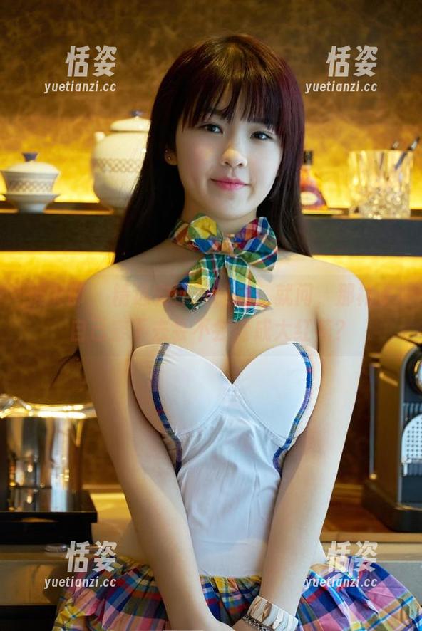 推女郎 - 精选安沛蕾旅拍：就问，那裙子自己穿下去会不会变成大红花？