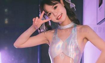 星黛鹿鹿i的连体衣图集：这些福利不是穿衣服，是穿快乐！
