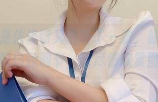 好吧，是依酱呀又刷新了一波，最新jk制服搭配自我调节，请尽情欣赏图片！