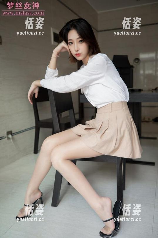 梦丝女神 - 更新！灵唯的校服纯白图包，有种让人想翻回校园时候的悸动，这也算戀爱的回忆吗？