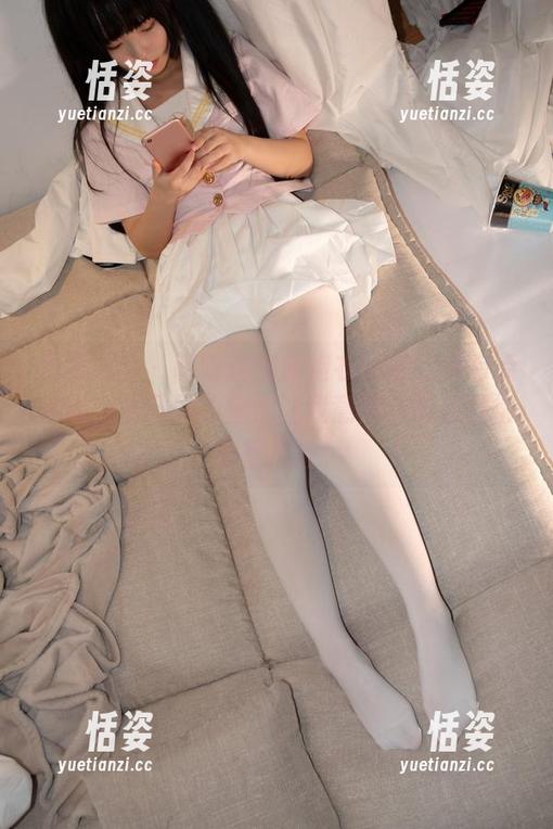 森萝财团 - 吸吸这套旗袍衣服穿上却有点稚嫩，双马尾的叠加让我意外，实在值得观看几遍。