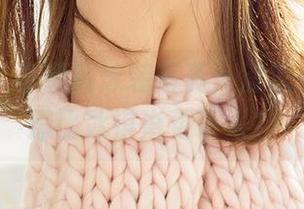 爱尤物 - 李莉莉泳装写真：清凉一夏，难道比冰淇淋更诱人？