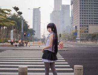 白金Saki的吊带袜：每一张图片都像在说‘来啊，下载啊’。