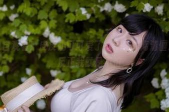 深夜不宜独自观看！皮皮奶可可爱了啦带来的高清僵尸少女图包，反正我就是不怕