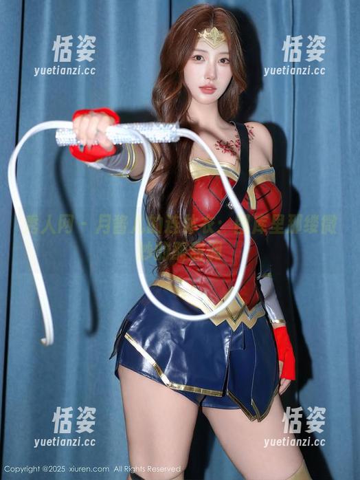 秀人网 - 月酱儿的连体衣：图库里那缕微妙的酸甜调