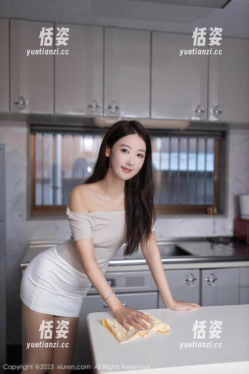 秀人网 - 在网盘里徘徊，温妮的双马尾让人停不下来！