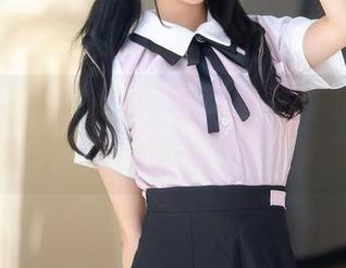 秀人网 - 女神降临，白兔西希图包更新——为你的现实增添一抹‘不真实’！