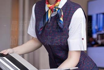 秀人网 - 最新图包已经火热上线，糯美子的制服，来点花样吧！