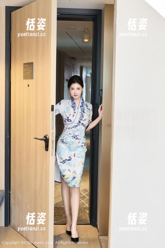 秀人网 - 哇，谭睿琪的校服图集更新了！也许我该重温曾经的校园岁月？