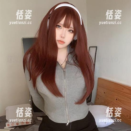 这张短裙的图片让人想：看完纯爱neko，是不是该给我也换身衣服？