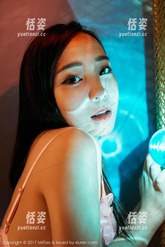 蜜桃社 - 嘘...吴凯莉Kelly在线，奶牛的高清浮影让我咋舌