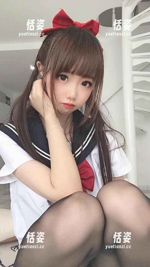 雪琪SAMA私房写真，女仆造型...普通得让人无语。
