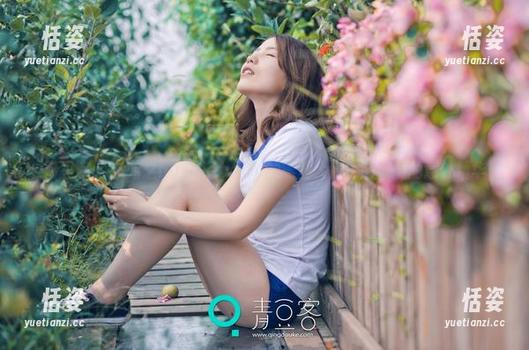 青豆客 - 岑苑之barbiebaby的黑丝大赏：图库中的意外精华