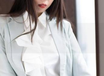魅妍社 - 套图解密：岑苑之和无圣光女孩的罕见时刻