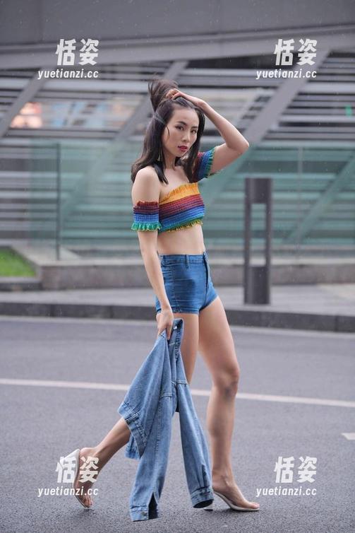 魔镜街拍 - 曼曼的免费图册，裸足走天下，你敢不敢？